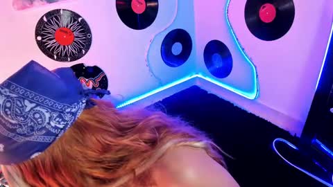 _karine01 online show from 02/26/25, 07:31