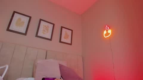 karol online show from 11/26/25, 01:34