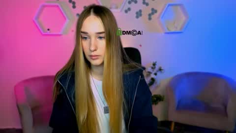 Snapshot of _kellykitten_ chatting on 11/19/25, 10:48 _kellykitten_ online show from 11/19/25, 10:48