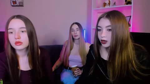 Snapshot of _kellykitten_ chatting on 11/21/25, 09:52 _kellykitten_ online show from 11/21/25, 09:52