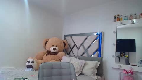  Dani  online show from 11/25/25, 06:30