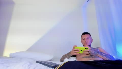    online show from 02/03/25, 07:07