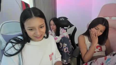 khloe sweet online show from 10/31/25, 05:14