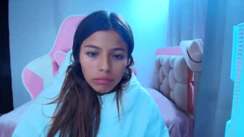 khloe sweet online show from 04/15/26, 09:37