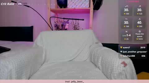 Kiara 0100 - 0700 UTC almost every day online show from 10/09/25, 04:54