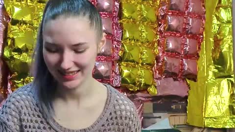 _kikiclark_ online show from 04/08/26, 07:36