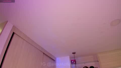 Snapshot of _kinkyalexa_ chatting on 02/25/26, 03:10 A L E X A online show from 02/25/26, 03:10