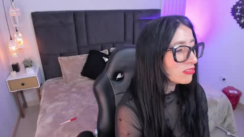 Kiraaaa 0 online show from 04/12/26, 05:40