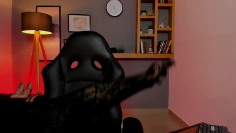 Kiraaaa 0 online show from 04/23/26, 08:55