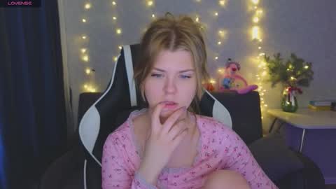 Snapshot of _kirieshka chatting on 02/04/26, 06:08 Molly Emily online show from 02/04/26, 06:08