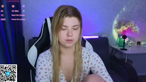 Molly   Emily online show from 04/22/26, 03:46