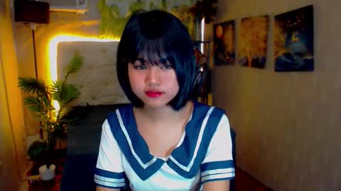 Snapshot of _kittyk7 chatting on 09/18/25, 12:45 bugrang online show from 09/18/25, 12:45