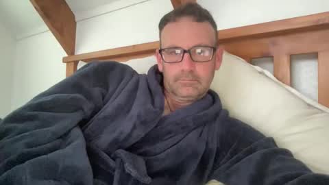 Kiwi online show from 09/14/25, 11:04