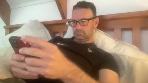 Kiwi online show from 09/20/25, 10:55