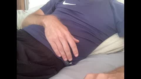 Kiwi online show from 04/22/26, 10:33