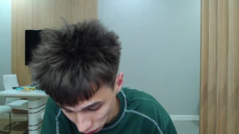 Snapshot of _kurt chatting on 12/04/24, 08:51 Kurt online show from 12/04/24, 08:51