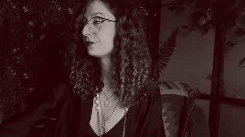 Lady Luna online show from 12/15/24, 10:58