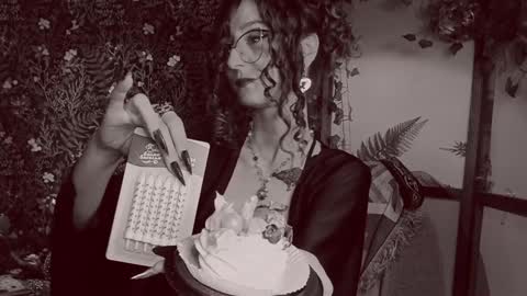 Lady Luna online show from 12/30/24, 03:58