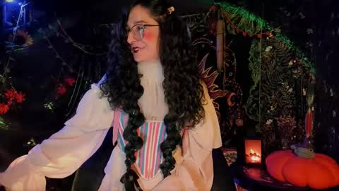 Lady Luna online show from 11/01/25, 12:23