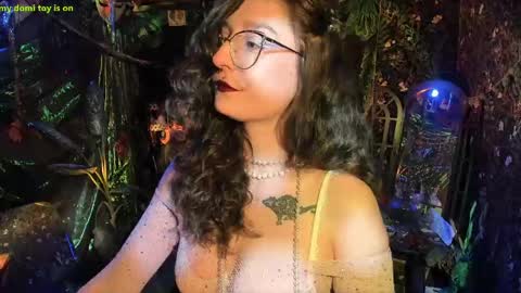 Lady Luna online show from 04/18/26, 10:32