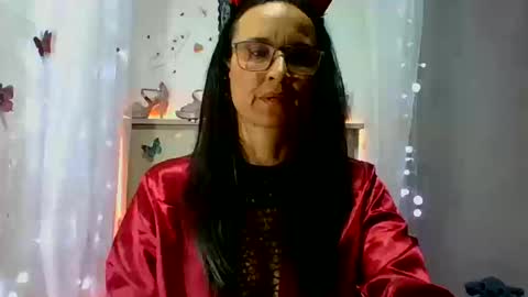 Snapshot of _laflaka2024 chatting on 10/18/25, 05:43 SANDRA online show from 10/18/25, 05:43