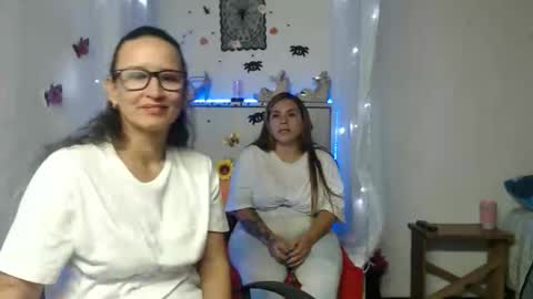 Snapshot of _laflaka2024 chatting on 10/29/25, 12:57 SANDRA online show from 10/29/25, 12:57