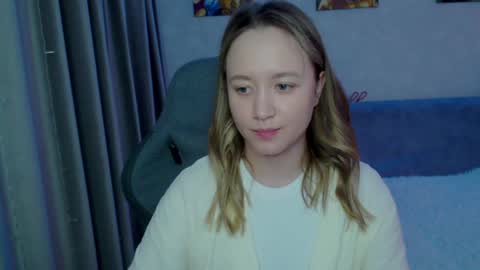 _lalune_ online show from 01/23/25, 07:51