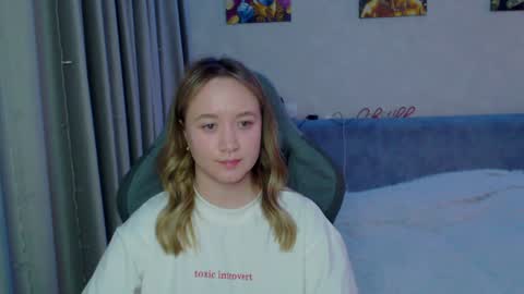 _lalune_ online show from 01/25/25, 03:19