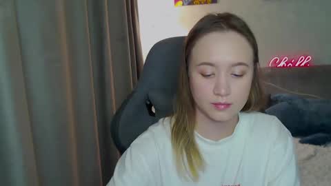 _lalune_ online show from 03/01/25, 01:22