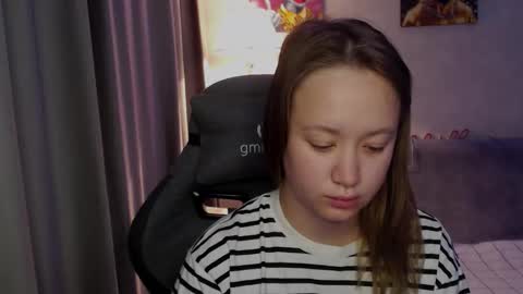 _lalune_ online show from 09/21/25, 03:19