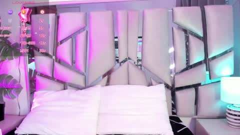 Lanna  online show from 03/27/26, 11:21