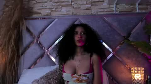 Lanna  online show from 05/25/26, 12:38