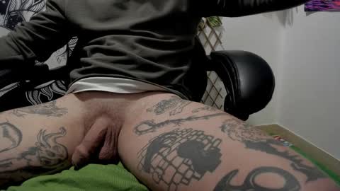 Layne online show from 02/21/25, 11:01