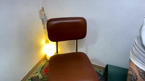 Layne online show from 11/04/25, 08:13