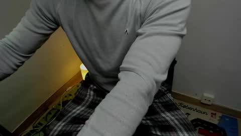 Layne online show from 11/09/25, 10:13