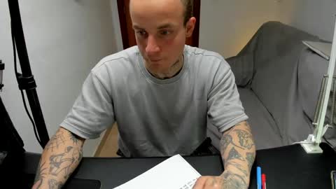 Snapshot of _layne chatting on 04/25/26, 03:20 Layne online show from 04/25/26, 03:20
