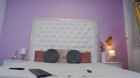 Snapshot of _lenapaul_ chatting on 12/04/25, 05:06 Lena Paul online show from 12/04/25, 05:06