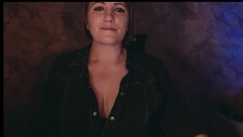 Letty online show from 10/24/25, 10:28