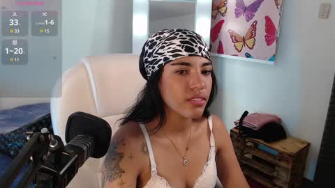 Snapshot of _lili_rose chatting on 01/25/25, 08:53 Lili online show from 01/25/25, 08:53