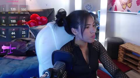 Snapshot of _lili_rose chatting on 03/08/25, 09:08 Lili online show from 03/08/25, 09:08