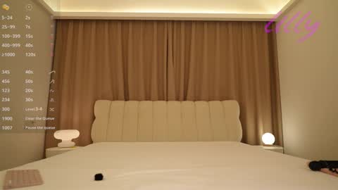 _lillilly_ online show from 01/18/26, 04:27