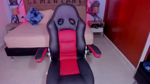 Snapshot of _lilly_miller chatting on 11/02/25, 08:44 Liily online show from 11/02/25, 08:44