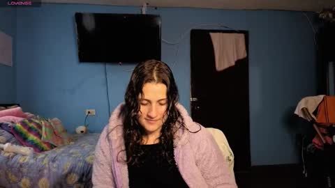 Lindasy online show from 12/18/25, 09:21