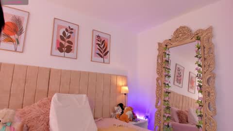 Lissana online show from 12/02/24, 04:42