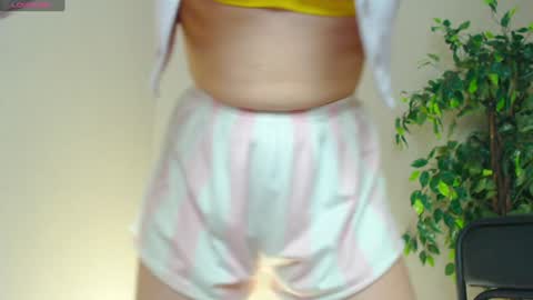 Snapshot of _little_misss chatting on 12/12/24, 03:16 Mila online show from 12/12/24, 03:16