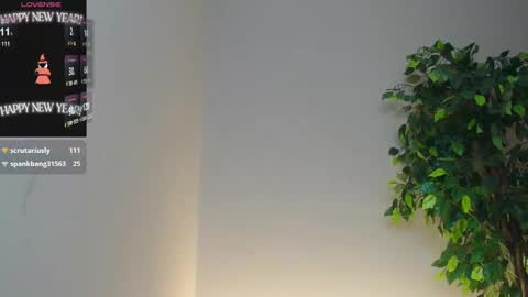 Snapshot of _little_misss chatting on 01/21/25, 07:37 Mila online show from 01/21/25, 07:37