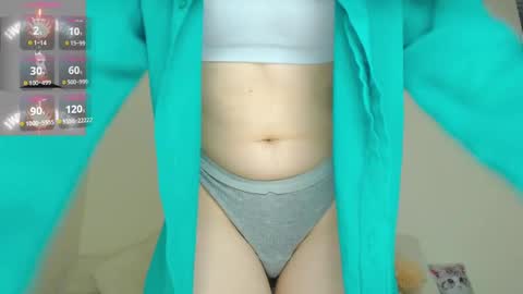 Snapshot of _little_misss chatting on 01/23/25, 07:32 Mila online show from 01/23/25, 07:32