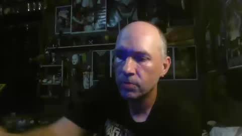 That guy online show from 10/18/25, 03:09