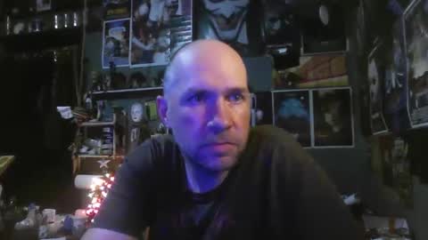 That guy online show from 12/22/25, 01:13