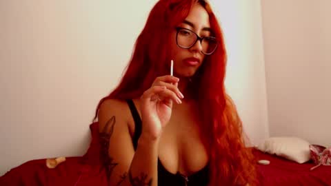 _loreana_ online show from 01/28/25, 03:25